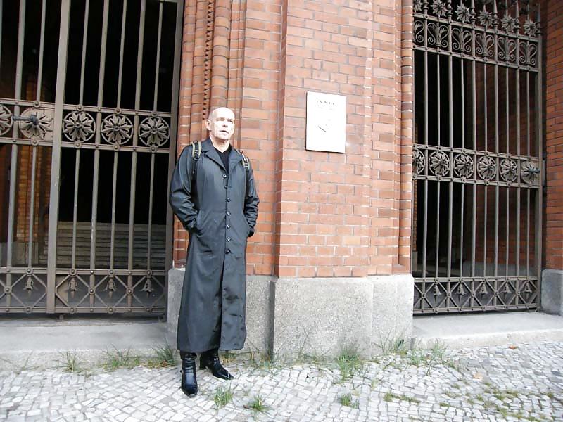 25P Berlin - fast ganz nackt - 05