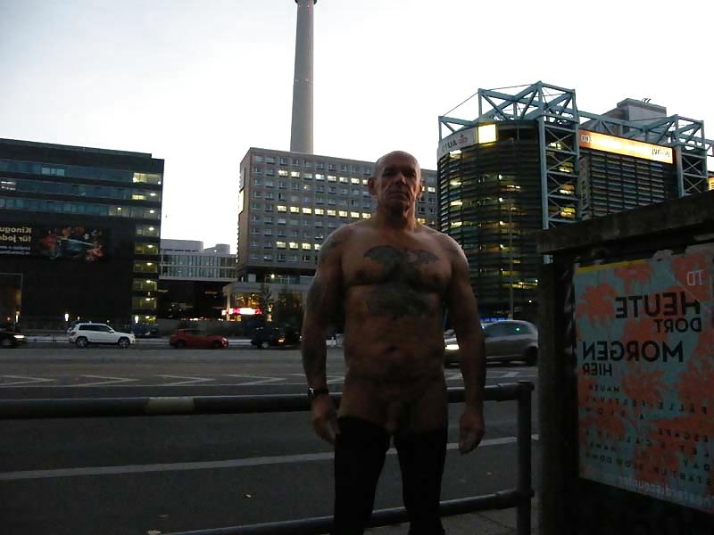 25P Berlin - fast ganz nackt - 05