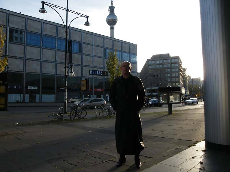 25P Berlin - fast ganz nackt - 05