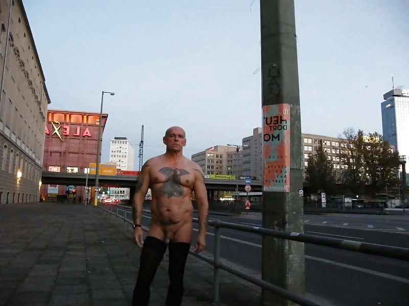 25P Berlin - fast ganz nackt - 05