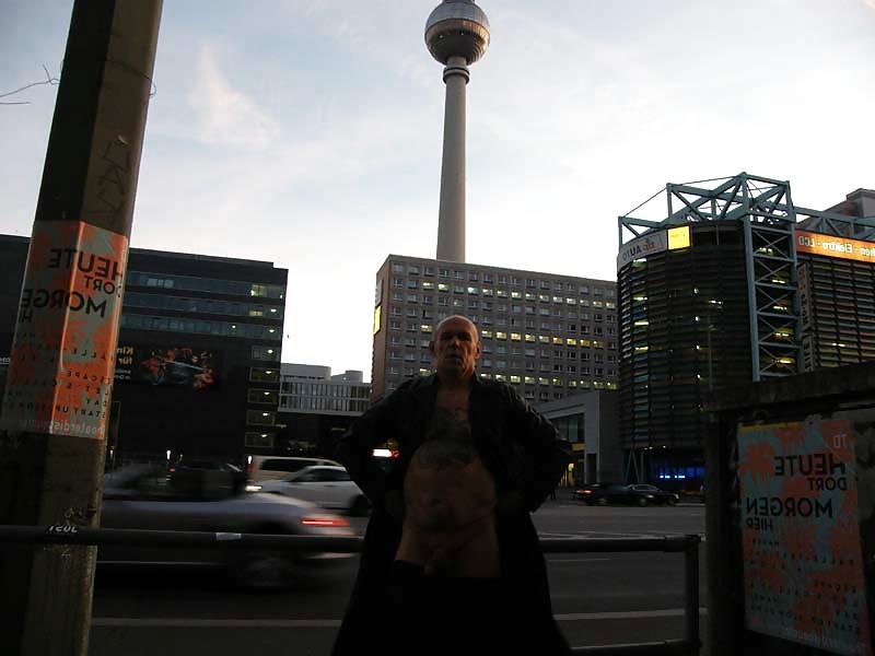 25P Berlin - fast ganz nackt - 05
