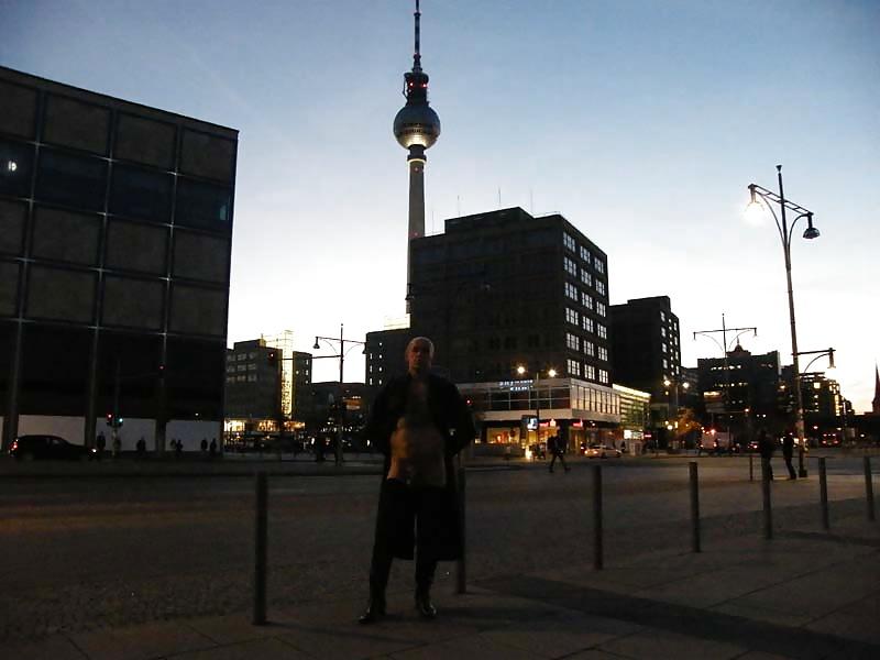 25P Berlin - fast ganz nackt - 05