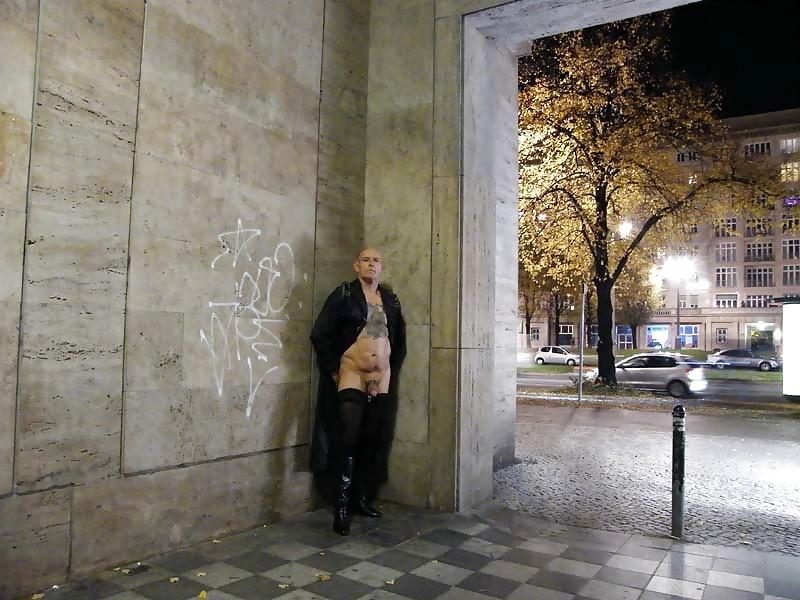 25P Berlin - fast ganz nackt - 05