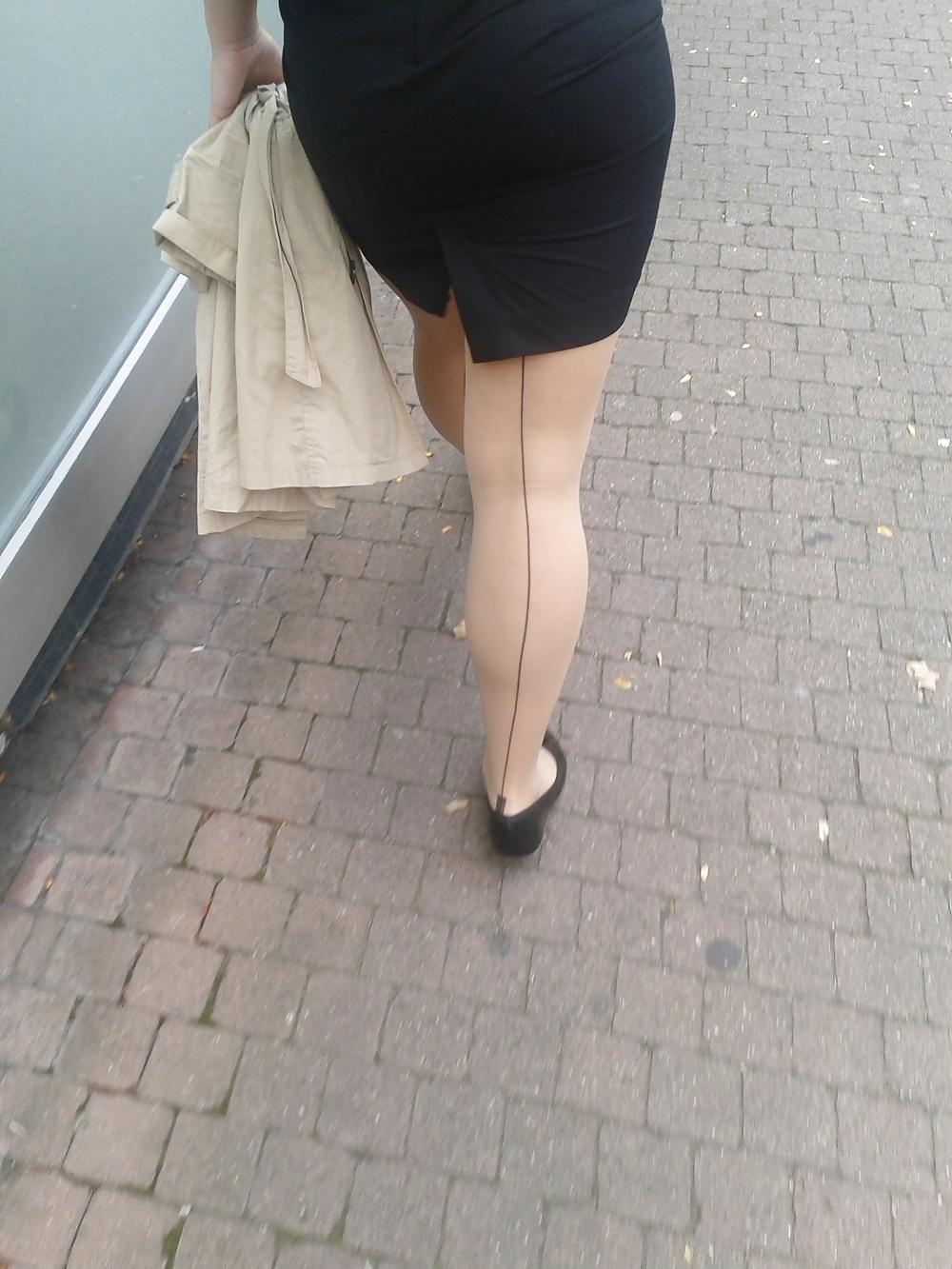 25P Amateur Legs