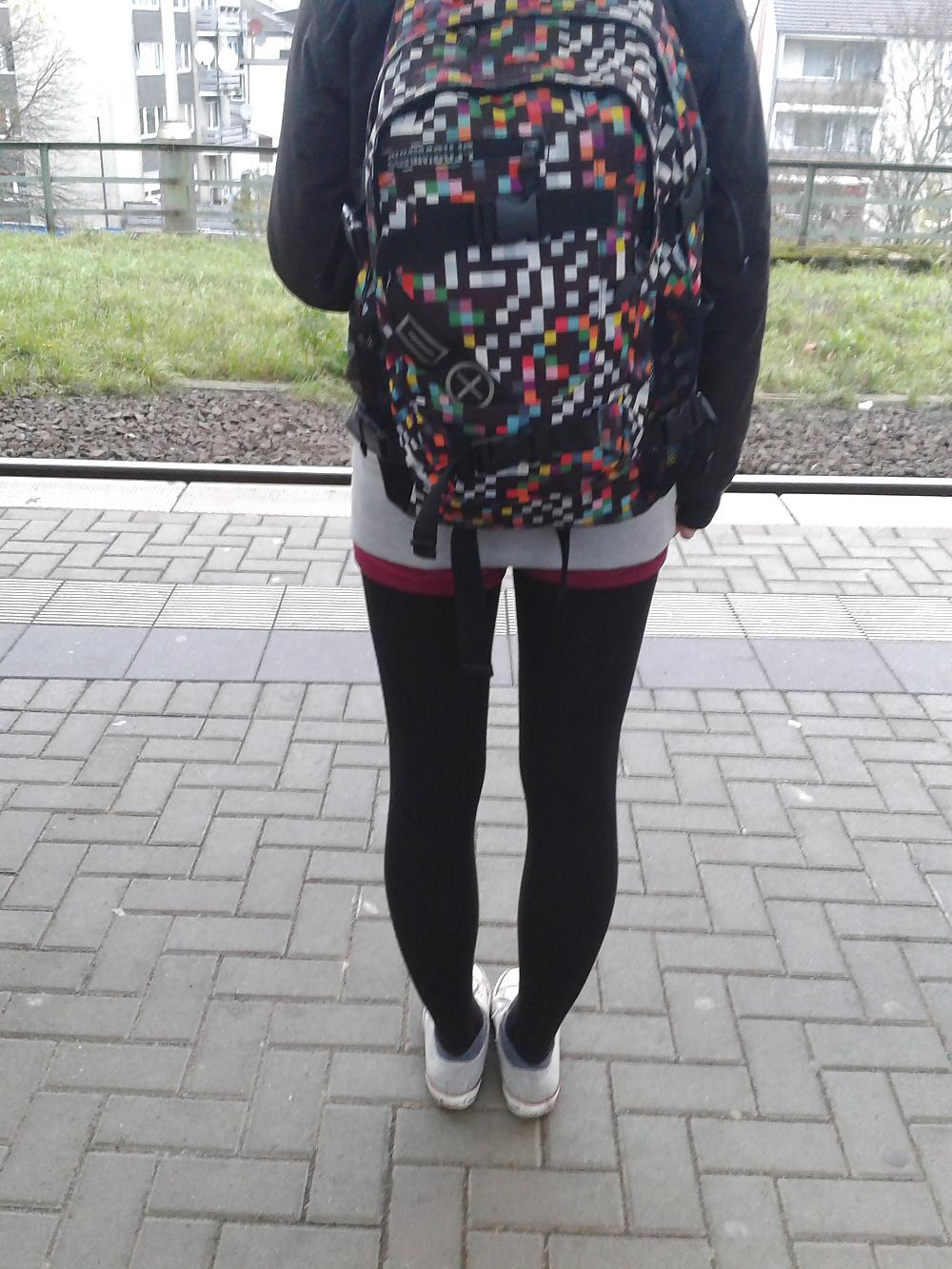 25P Amateur Legs
