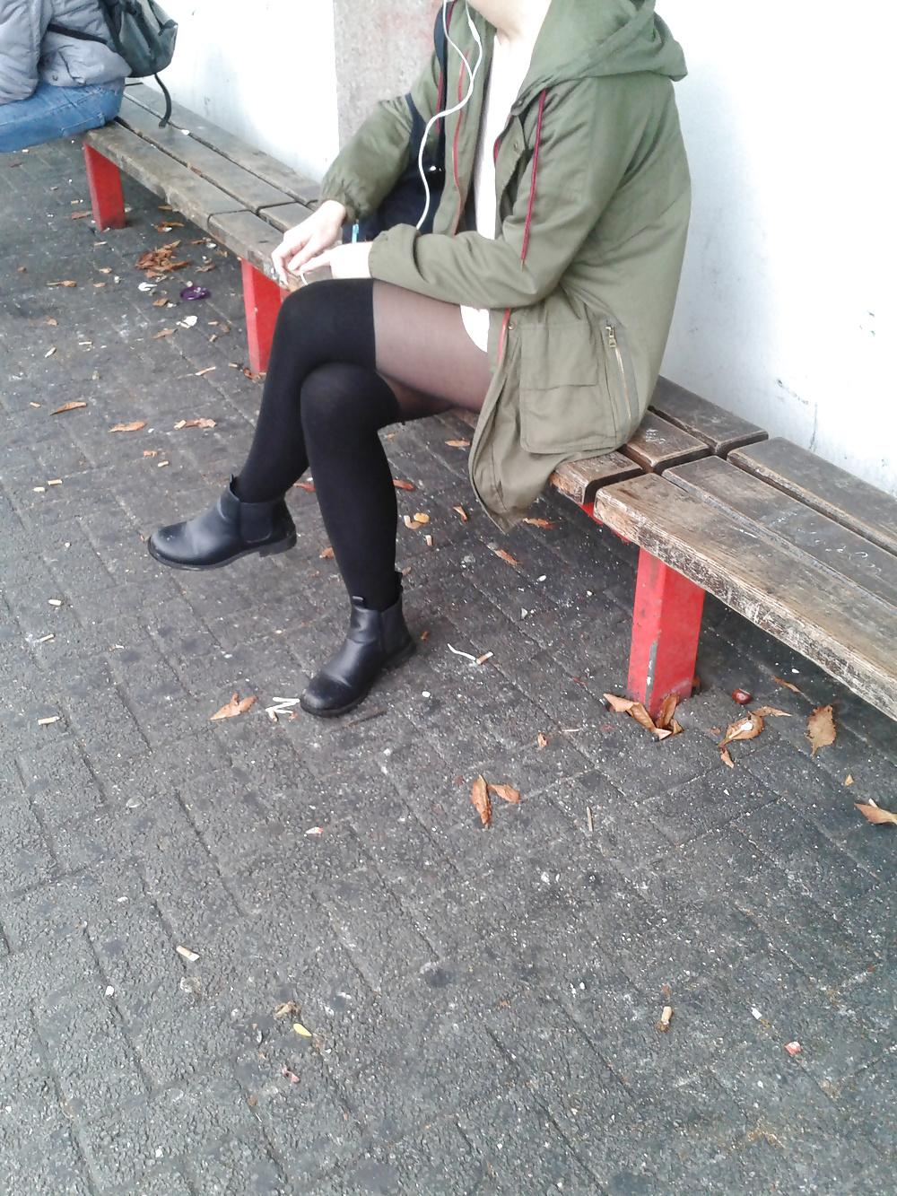 25P Amateur Legs