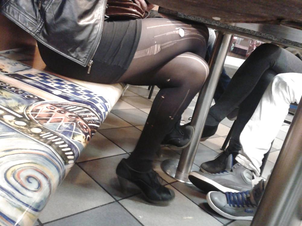 25P Amateur Legs