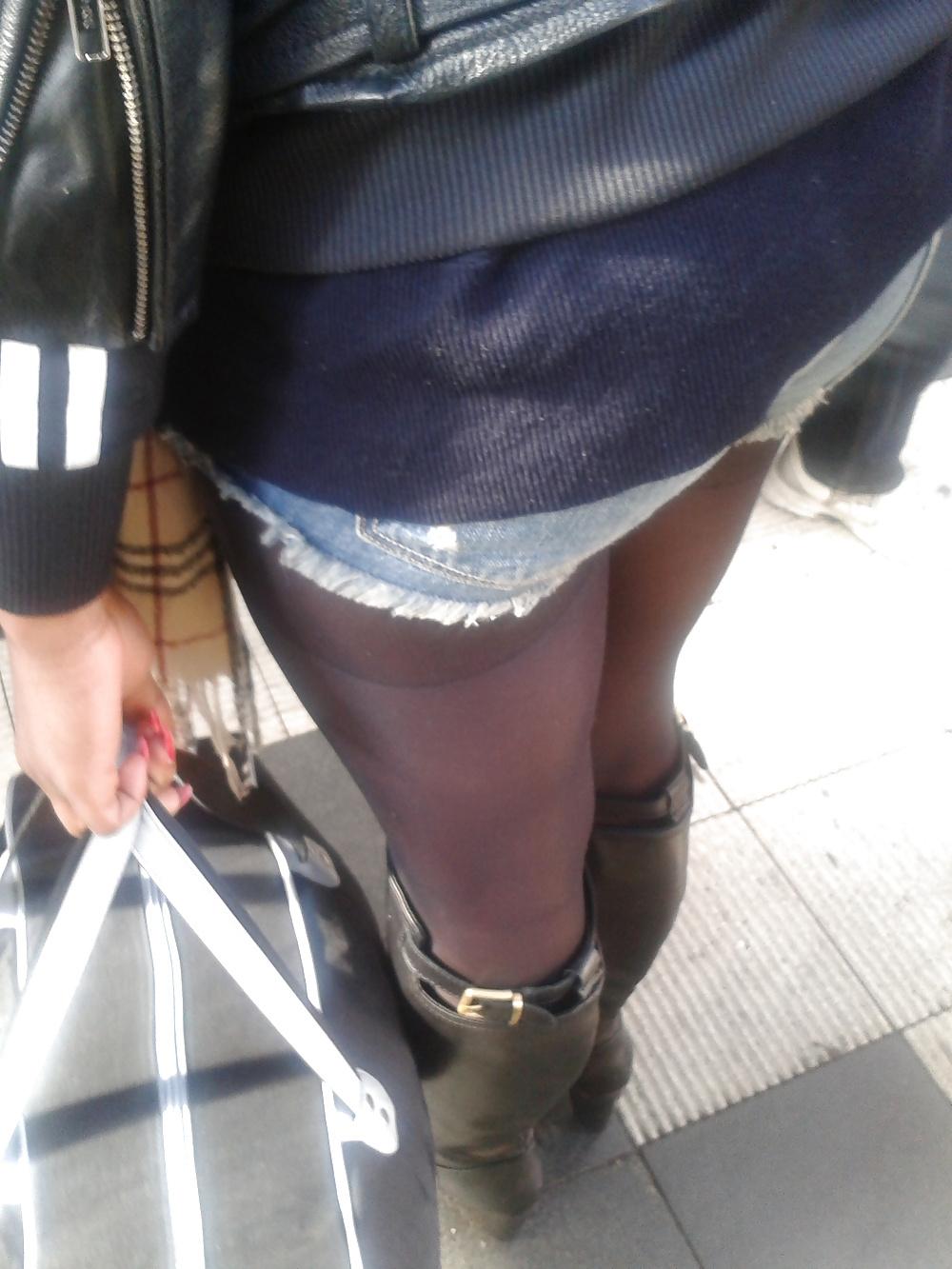 25P Amateur Legs