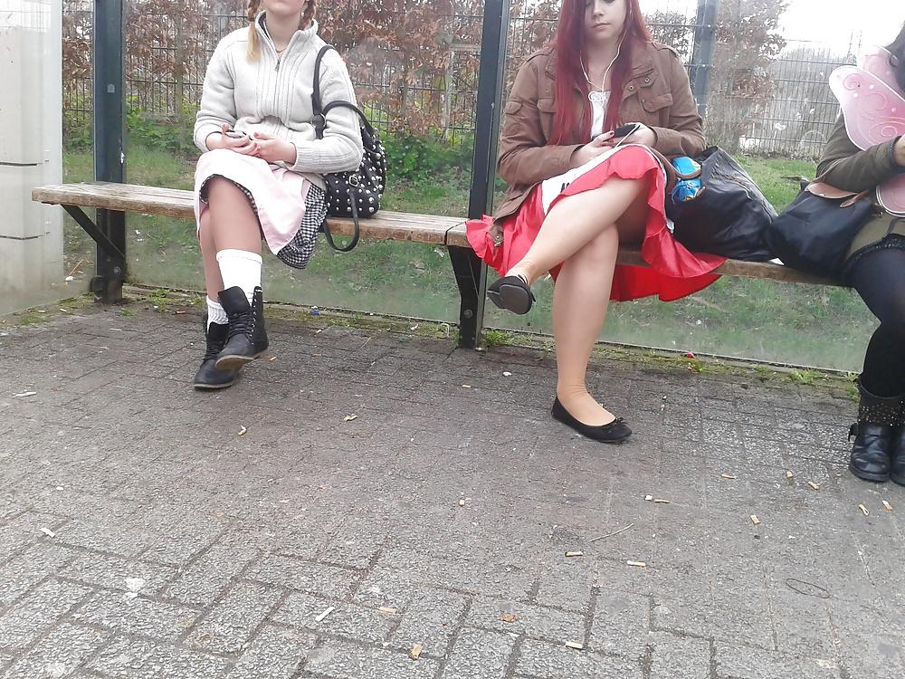 25P Amateur Legs