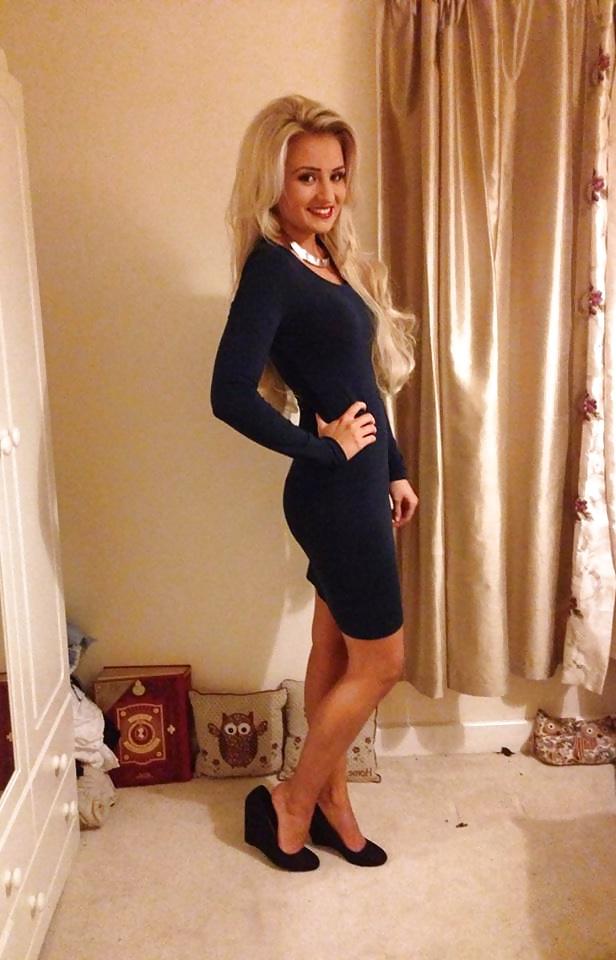 25P Slutty shop girls of scunny