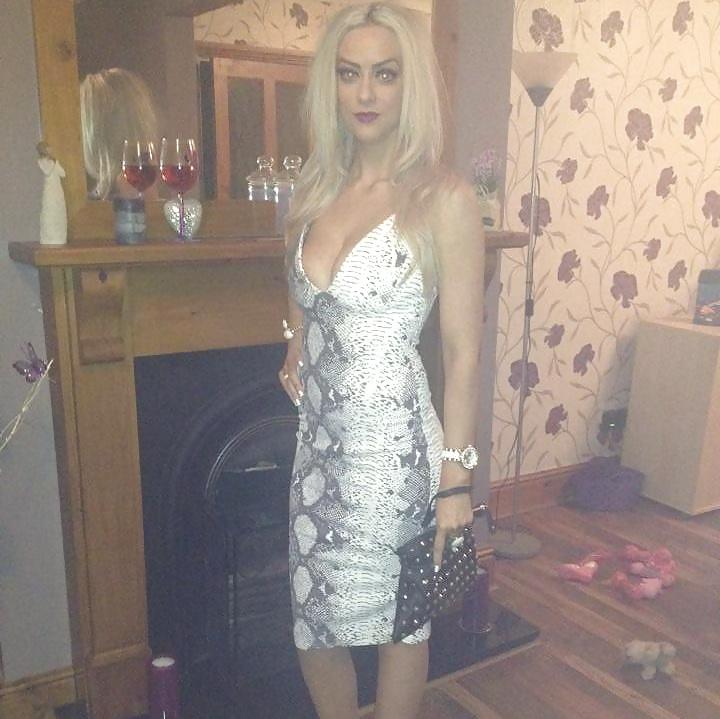 25P Slutty shop girls of scunny