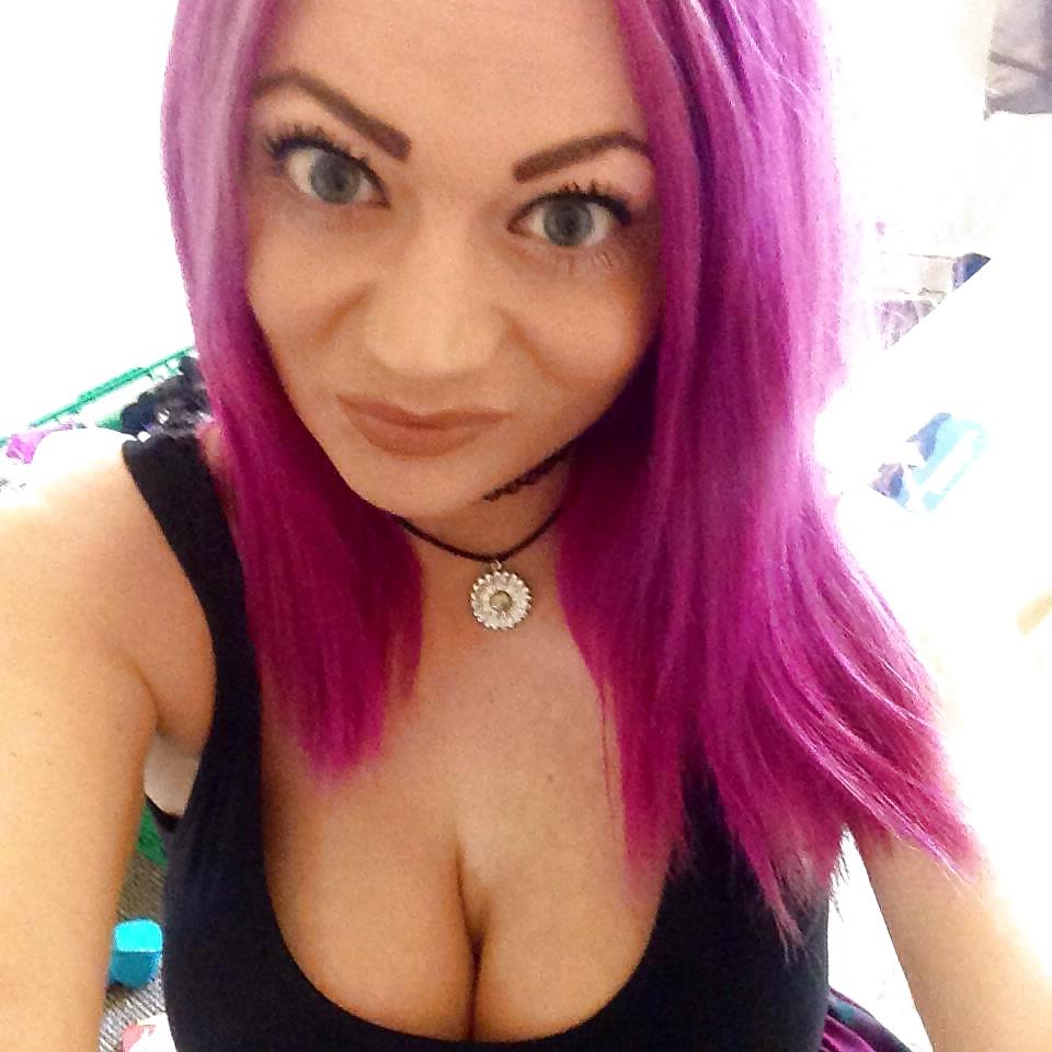 25P Slutty shop girls of scunny