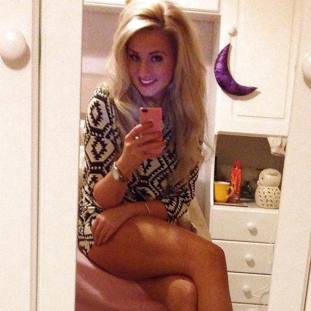 25P Slutty shop girls of scunny