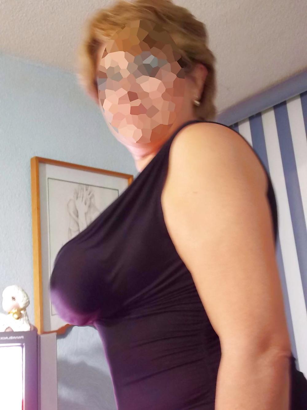 8P Latina cougar with fake tits