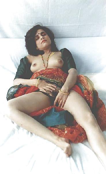 25P Indian teen nude 18