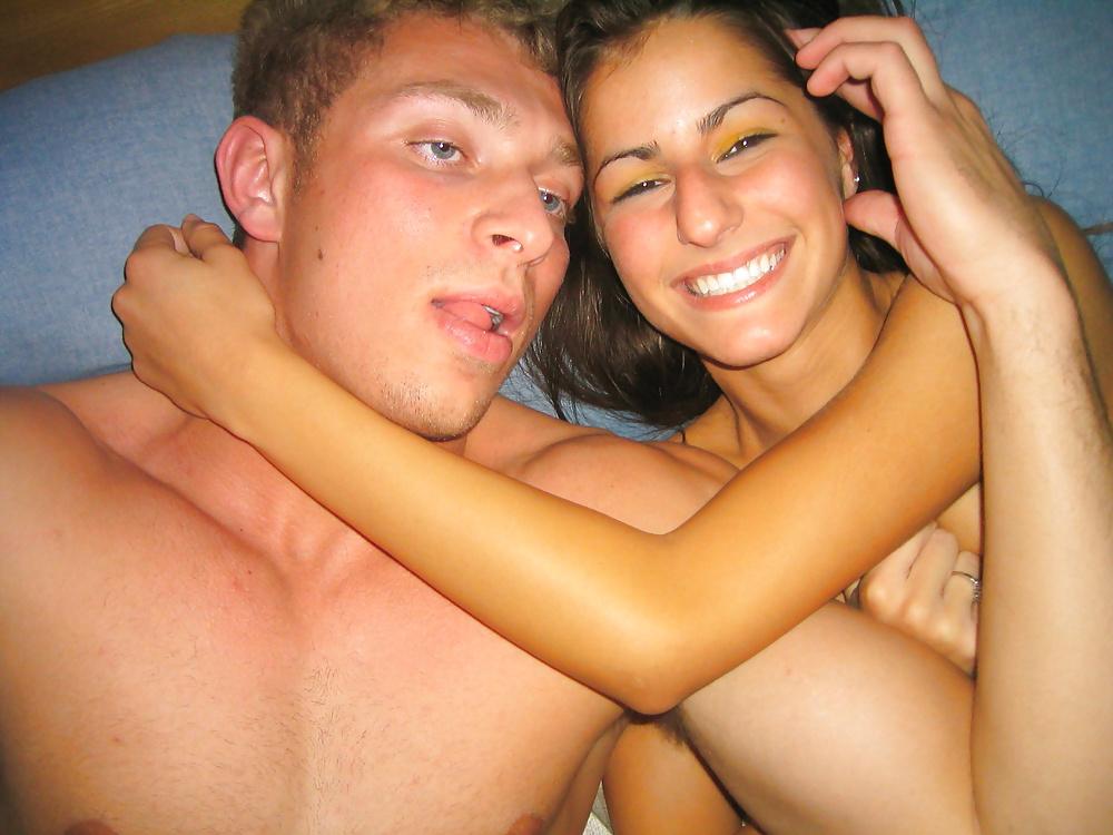25P Very Hot Couple