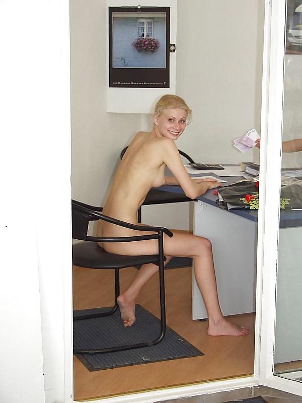 25P Nude shop keepers
