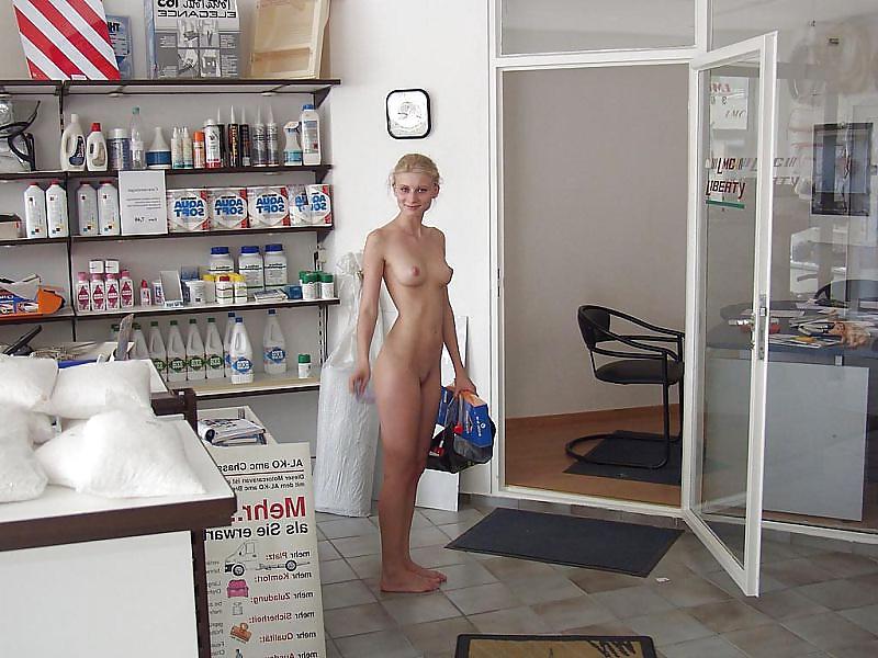 25P Nude shop keepers