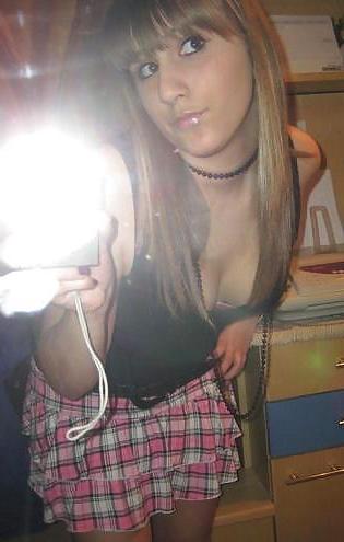 15P Teens with her cam 2