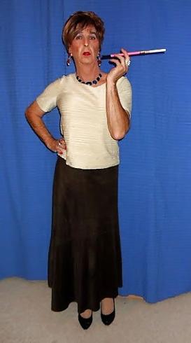 15P Master's Mature Tranny Housewife 