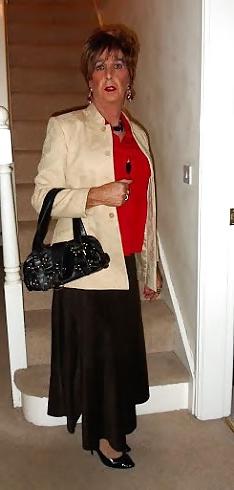 15P Master's Mature Tranny Housewife 