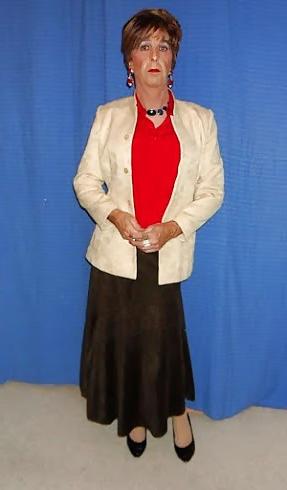 15P Master's Mature Tranny Housewife 