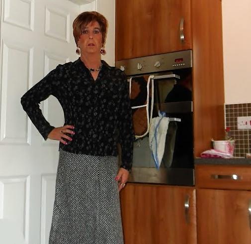 15P Master's Sissy Housewife