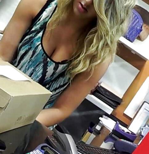 19P Candid Downblouse Blonde Teen Tits