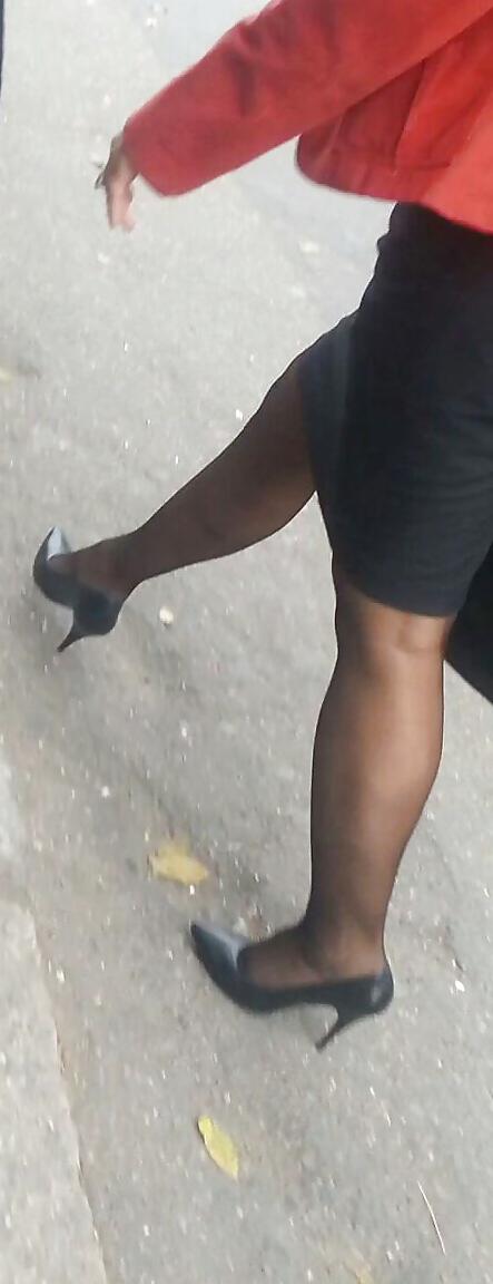 19P Spy sexy mature nylon and face romanian-la cerere