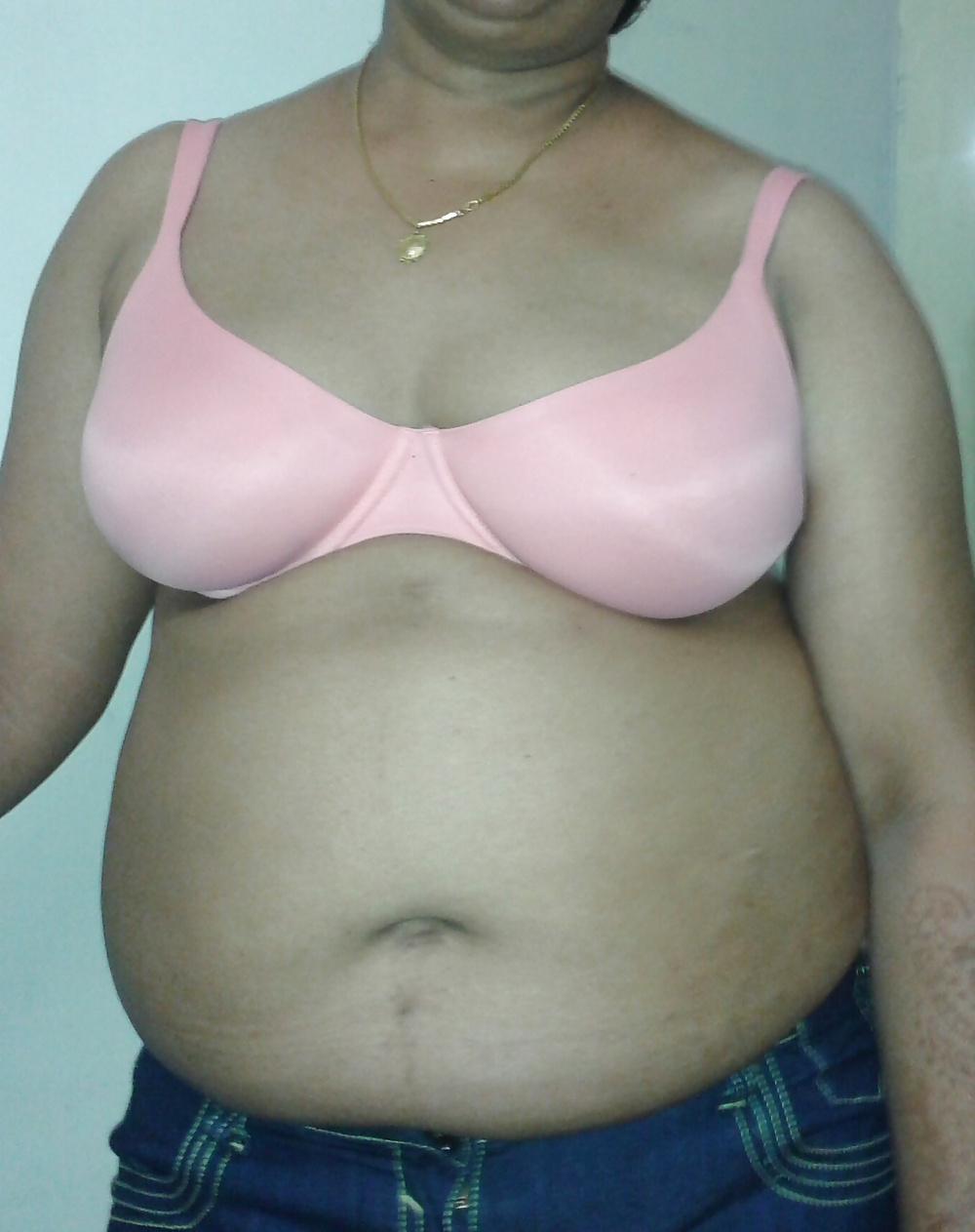 15P Fat belly boobs