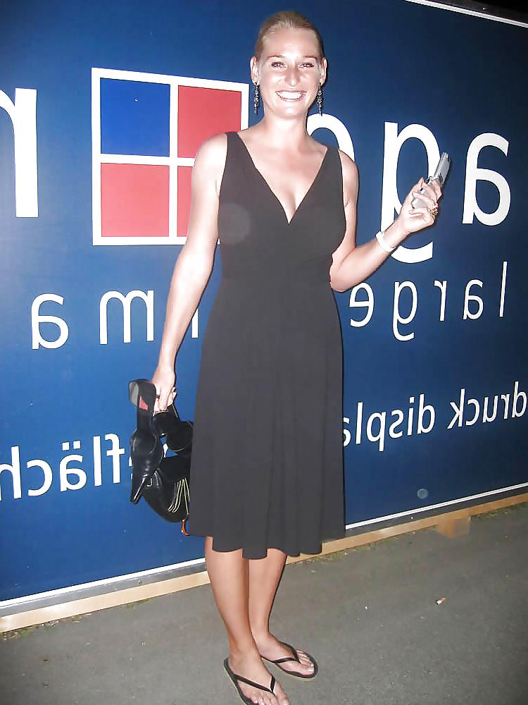 25P Barbara Schett #2 (Austrian ex tennis player) 