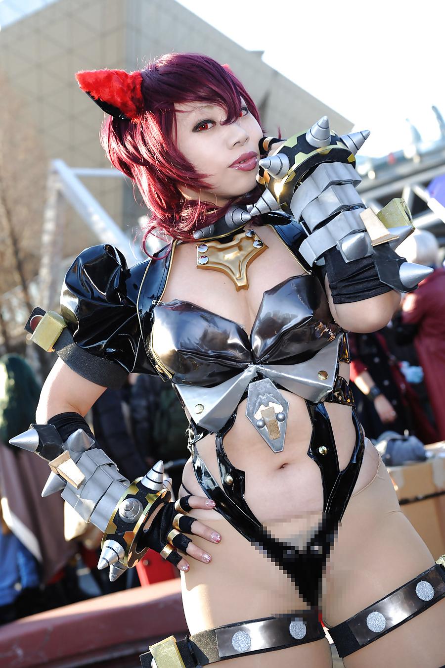 25P Japanese real cosplayer