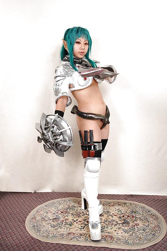 25P Japanese real cosplayer