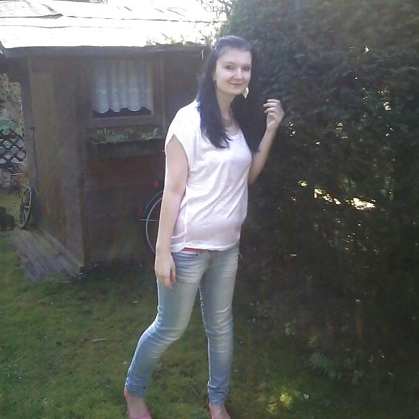 25P Nutte Sandra braucht es hart