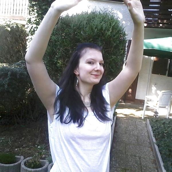 25P Nutte Sandra braucht es hart