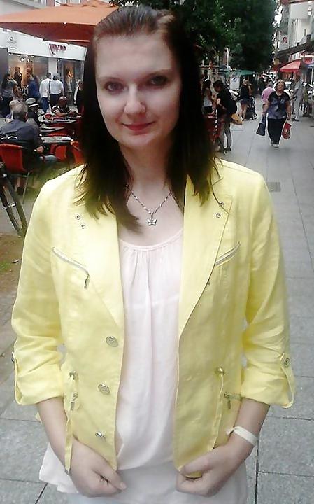 25P Nutte Sandra braucht es hart