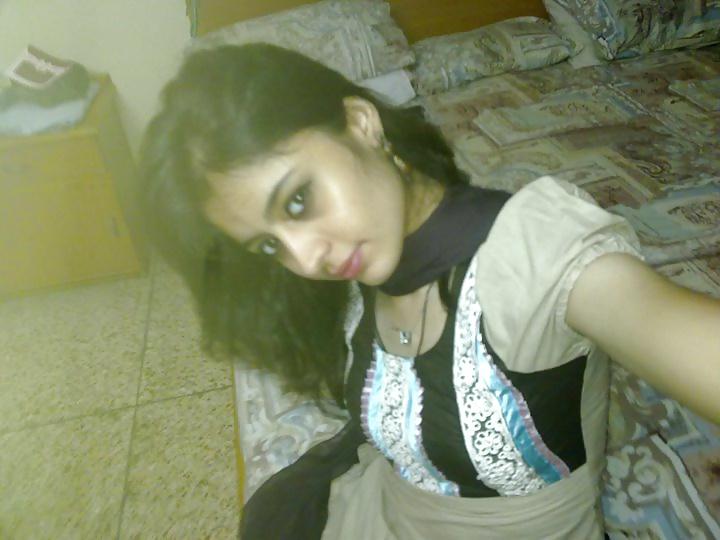 25P India girls