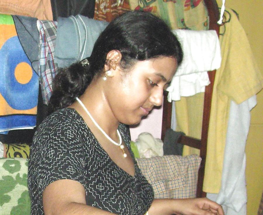 25P India girls