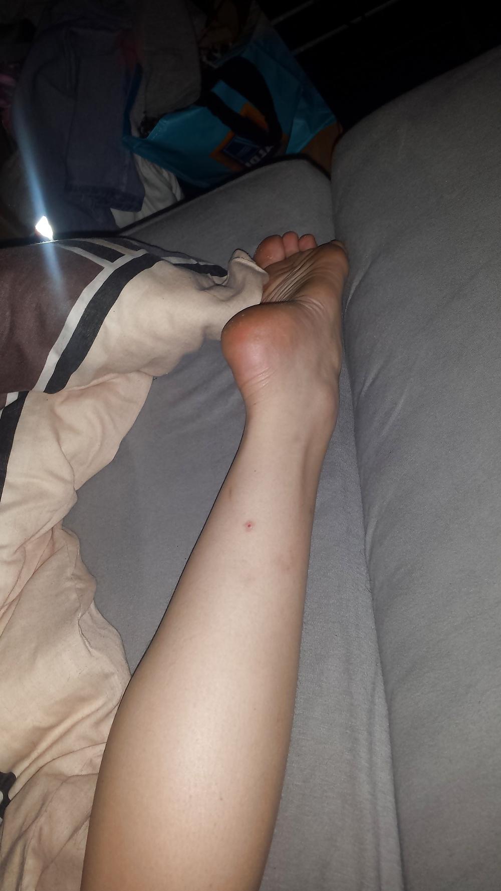 12P Heimlich Fuesse der Feundin erwischt, voyeur teen feet