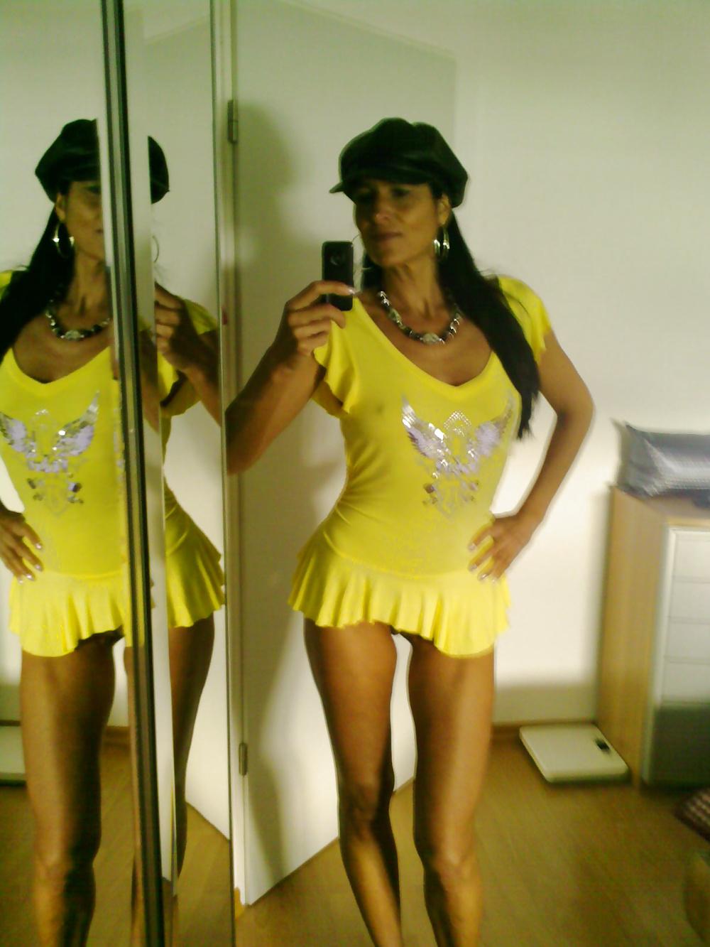 25P Moms friend show me all 1