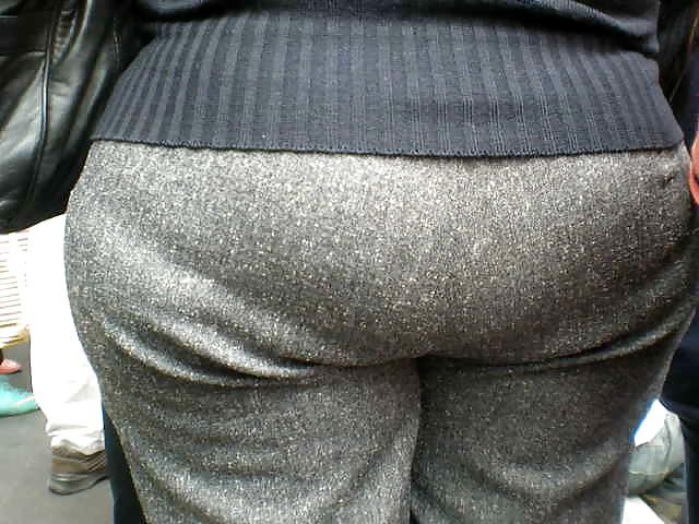 25P Fat ass mature 3