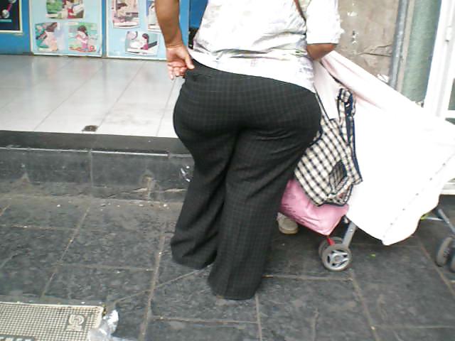 25P Fat ass mature 3