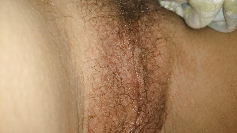 25P Up close of a beautiful hairy pussy