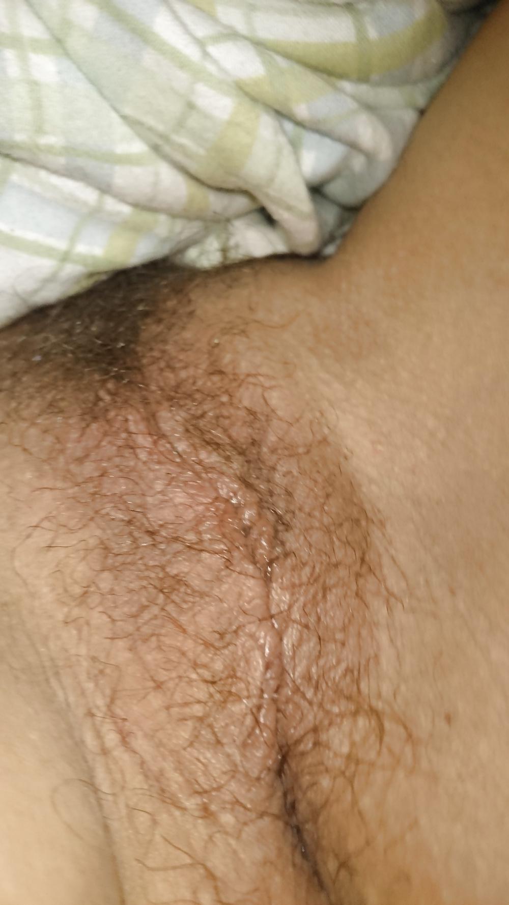 25P Up close of a beautiful hairy pussy