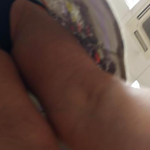 9P Pound shop slut upskirt 26 09 14