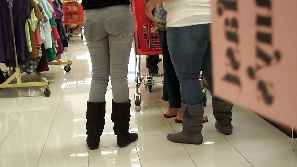 17P Tight ass and butts in jeans