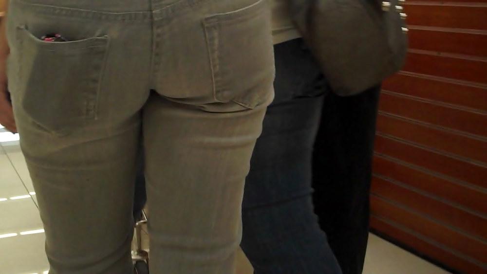 17P Tight ass and butts in jeans