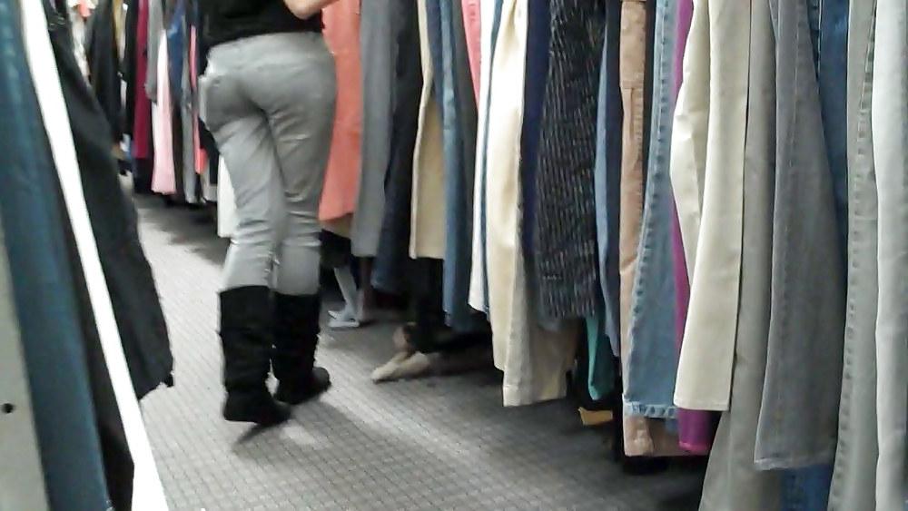 17P Tight ass and butts in jeans
