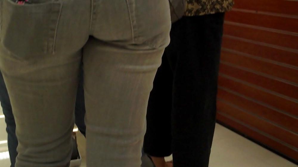 17P Tight ass and butts in jeans