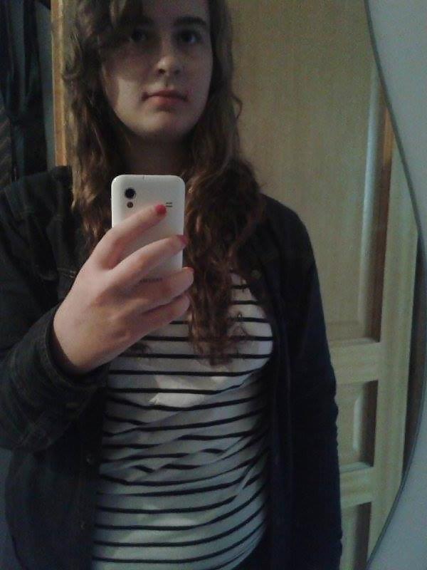4P Shy horny girl